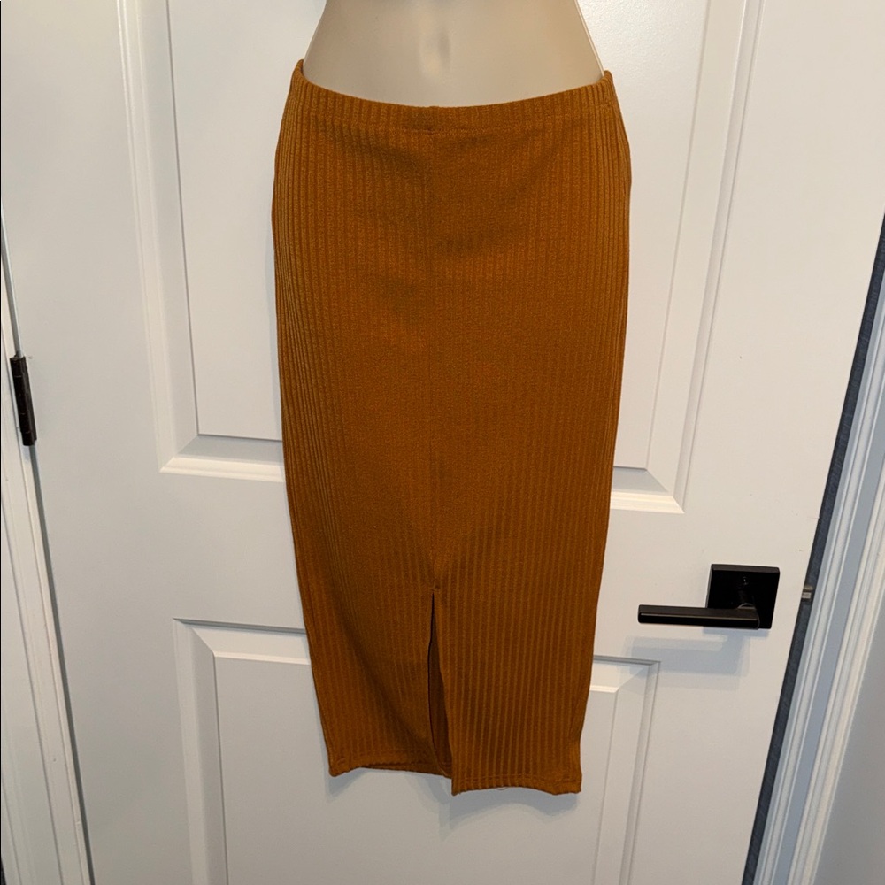 Ribbed Amber Pencil Skirt